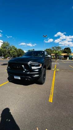 RAM 1500 5.7 V8 GASOLINA REBEL CD 4X4 AUTOMÁTICO